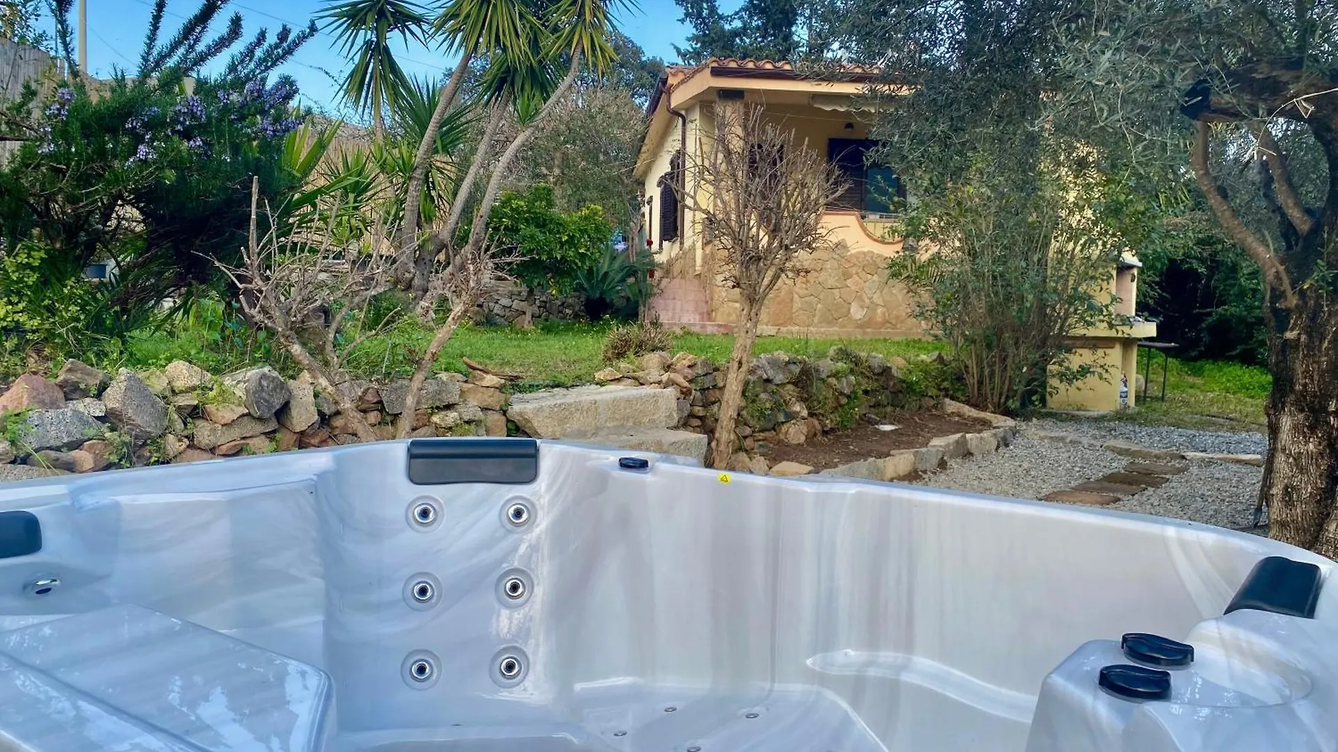 Villa Pelau - Holiday Home Jerzu Italy