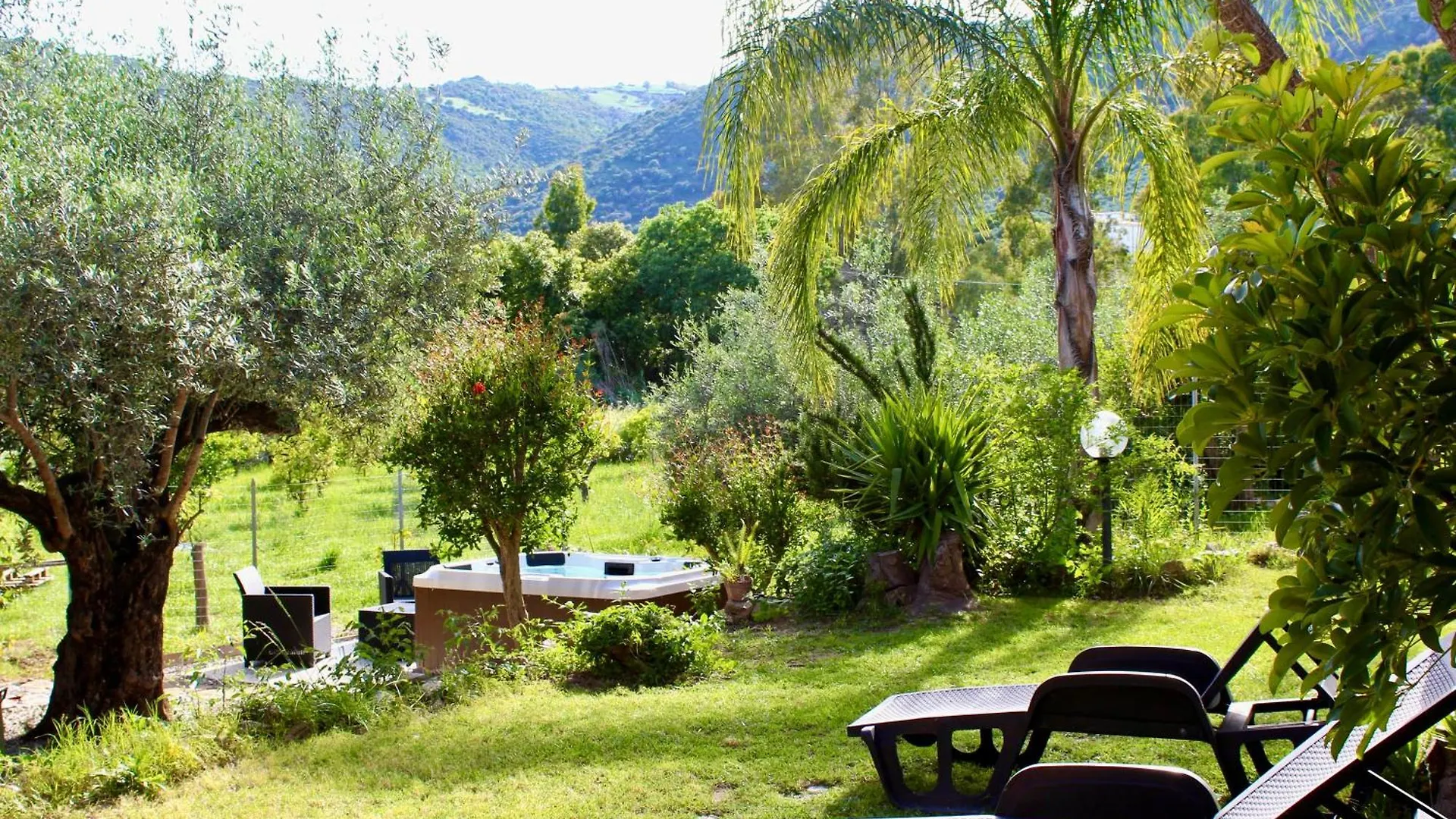 Villa Pelau - Holiday Home Jerzu